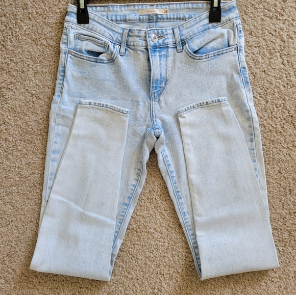 LEVI'S light wash skinny jeans - Picture 7 of 8